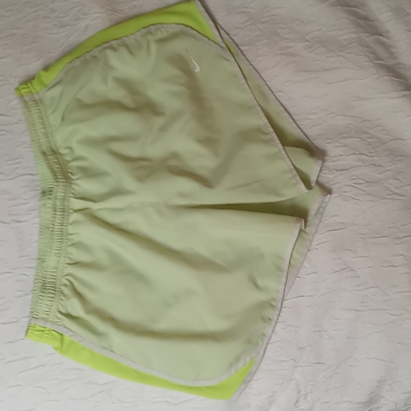 NIKE BUNDLE!!! 3 Pc - Picture 7 of 12